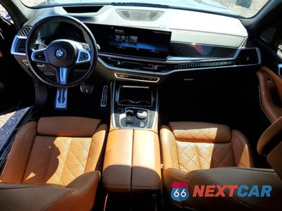 Zdjęcie 8 z 12 samochodu: 2023 BMW X7 XDRIVE40I VIN:5UX23EM02P9P36482 - miniatura