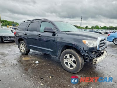 Czwarte zdjęcie samochodu z boku: 2017 TOYOTA SEQUOIA SR5 VIN:5TDZY5G14HS068354 - miniatura