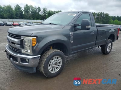 2017 FORD F250 SUPER DUTY 1FTBF2B65HEE42629 - główne zdjęcie licytacji z USA - miniatura