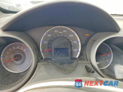 Zdjęcie 9 z 13 samochodu: 2009 HONDA FIT VIN:JHMGE882X9S060565 - miniatura