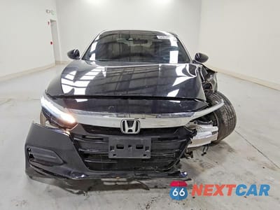 Piąte zdjęcie samochodu w środku: 2019 HONDA ACCORD LX VIN:1HGCV1F13KA132379 - miniatura