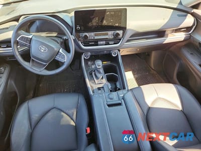 Zdjęcie 8 z 13 samochodu: 2024 TOYOTA GRAND HIGHLANDER XLE VIN:5TDAAAB54RS009990 - miniatura