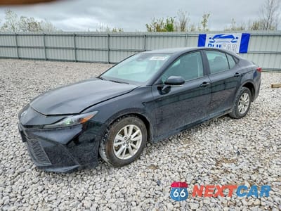 2025 TOYOTA CAMRY LE 4T1DAACK2SU594342 - główne zdjęcie licytacji z USA - miniatura