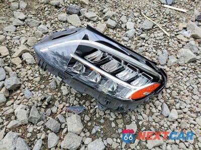 Zdjęcie 12 z 13 samochodu: 2021 MERCEDES-BENZ C 300 4MATIC VIN:W1KWF8EB2MR643751 - miniatura
