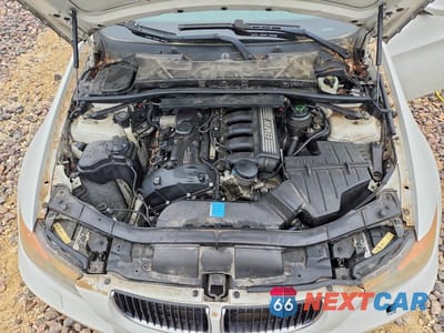 Zdjęcie 11 z 12 samochodu: 2007 BMW 328 XI VIN:WBAVC93577K034845 - miniatura