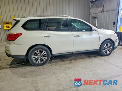 Trzecie zdjęcie samochodu z tyłu: 2017 NISSAN PATHFINDER SL VIN:5N1DR2MM6HC909639 - miniatura