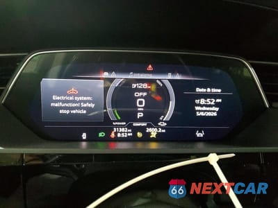 Zdjęcie 9 z 12 samochodu: 2022 AUDI E-TRON PREMIUM PLUS VIN:WA1LAAGE4NB032456 - miniatura