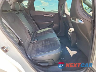 Zdjęcie 11 z 14 samochodu: 2023 KIA EV6 GT VIN:KNDC5DLE7P5121585 - miniatura