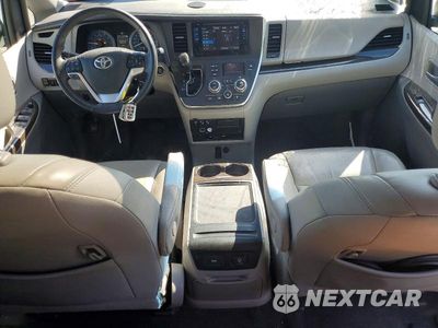 Zdjęcie 8 z 13 samochodu: 2017 TOYOTA SIENNA XLE PREMIUM 8-PASSENGER VIN:5TDYZ3DC2HS847870 - miniatura