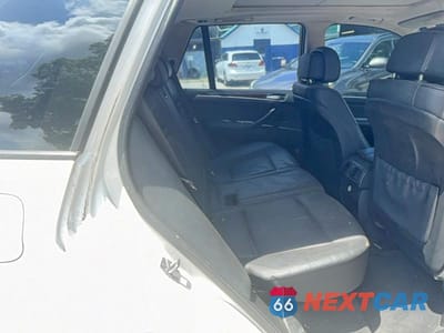 Zdjęcie 6 z 10 samochodu: 2010 BMW X5 XDRIVE30I VIN:5UXFE4C59AL380108 - miniatura