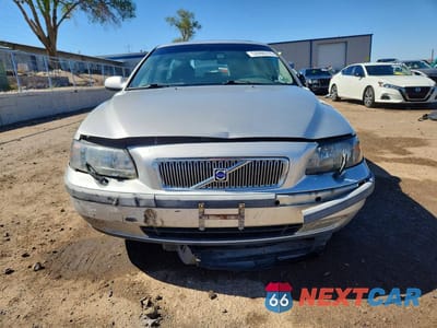 Piąte zdjęcie samochodu w środku: 2002 VOLVO V70 2.4T VIN:YV1SW58D922239902 - miniatura