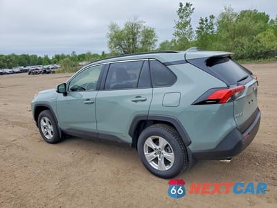 Drugie zdjęcie samochodu z przodu: 2021 TOYOTA RAV4 XLE VIN:JTMRWRFV9MD131990 - miniatura