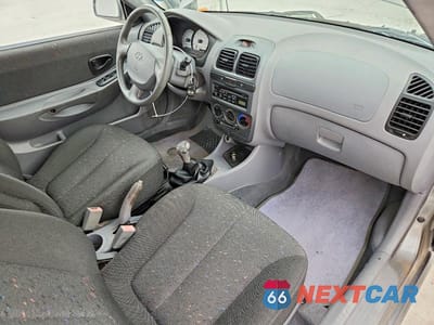 Zdjęcie 8 z 12 samochodu: 2005 HYUNDAI ACCENT GS VIN:KMHCG35C75U322188 - miniatura