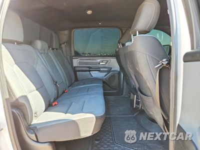 Zdjęcie 10 z 13 samochodu: 2023 RAM 1500 BIG HORN VIN:1C6SRFFT7PN580452 - miniatura