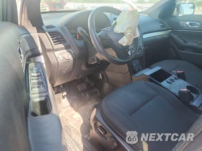 Zdjęcie 8 z 13 samochodu: 2017 FORD EXPLORER POLICE INTERCEPTOR VIN:1FM5K8AR4HGB92775 - miniatura