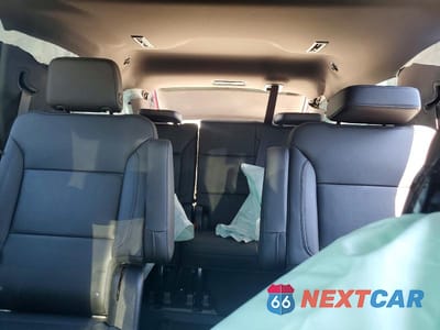 Zdjęcie 10 z 13 samochodu: 2021 CHEVROLET TAHOE K1500 Z71 VIN:1GNSKPKD9MR150354 - miniatura