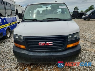 Piąte zdjęcie samochodu w środku: 2023 GMC SAVANA CUTAWAY G3500 VIN:1GDY7RFP7P1220274 - miniatura