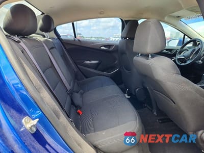 Zdjęcie 10 z 12 samochodu: 2016 CHEVROLET CRUZE LT VIN:1G1BE5SM5G7246639 - miniatura