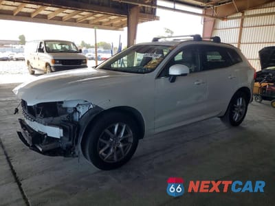 2020 VOLVO XC60 T5 MOMENTUM YV4102RK3L1511489 - główne zdjęcie licytacji z USA - miniatura