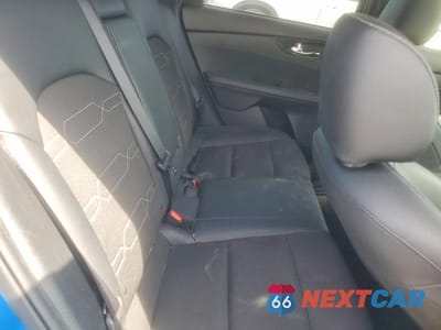 Zdjęcie 10 z 13 samochodu: 2023 KIA FORTE GT LINE VIN:3KPF54AD4PE645353 - miniatura