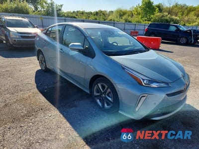Czwarte zdjęcie samochodu z boku: 2022 TOYOTA PRIUS XLE VIN:JTDKAMFU1N3187522 - miniatura