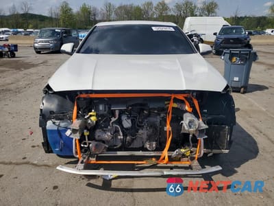 Piąte zdjęcie samochodu w środku: 2020 BMW 228XI VIN:WBA73AK04L7G09046 - miniatura
