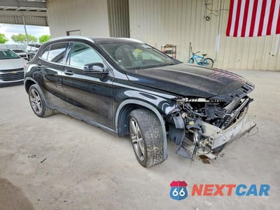 Czwarte zdjęcie samochodu z boku: 2018 MERCEDES-BENZ GLA 250 VIN:WDCTG4EB2JJ478517 - miniatura