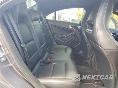 Zdjęcie 10 z 12 samochodu: 2019 MERCEDES-BENZ CLA 250 VIN:WDDSJ4EB4KN722042 - miniatura
