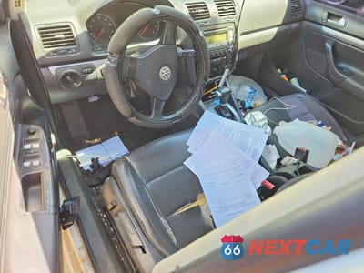 Zdjęcie 8 z 12 samochodu: 2006 VOLKSWAGEN JETTA 2.5 VIN:3VWRF71K36M708079 - miniatura