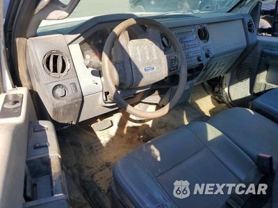 Zdjęcie 8 z 12 samochodu: 2013 FORD F250 SUPER DUTY VIN:1FTBF2A62DEB52747 - miniatura