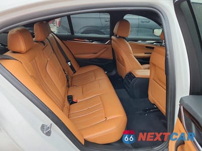 Zdjęcie 10 z 13 samochodu: 2018 BMW 530E VIN:WBAJA9C55JB251516 - miniatura