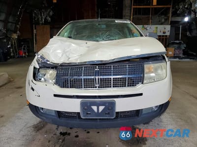 Piąte zdjęcie samochodu w środku: 2007 LINCOLN MKX VIN:2LMDU88CX7BJ32646 - miniatura