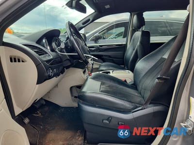 Zdjęcie 7 z 13 samochodu: 2019 DODGE GRAND CARAVAN SXT VIN:2C4RDGCG5KR747471 - miniatura