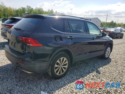 Trzecie zdjęcie samochodu z tyłu: 2019 VOLKSWAGEN TIGUAN S VIN:3VV0B7AX3KM018105 - miniatura