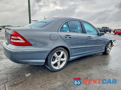 Trzecie zdjęcie samochodu z tyłu: 2006 MERCEDES-BENZ C 230 VIN:WDBRF52H46F759731 - miniatura
