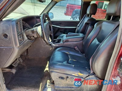 Zdjęcie 7 z 12 samochodu: 2005 CHEVROLET SILVERADO K1500 VIN:1GCEK19B85E122349 - miniatura