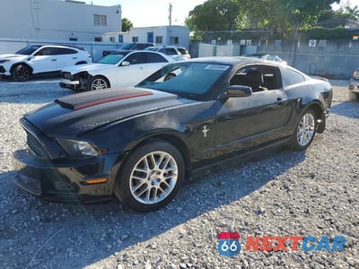 2014 FORD MUSTANG 1ZVBP8AM8E5301434 - główne zdjęcie licytacji z USA - miniatura