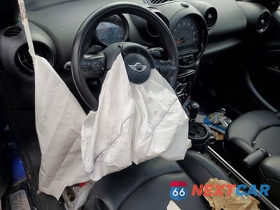 Zdjęcie 8 z 12 samochodu: 2016 MINI COOPER S COUNTRYMAN VIN:WMWZC5C54GWU01252 - miniatura