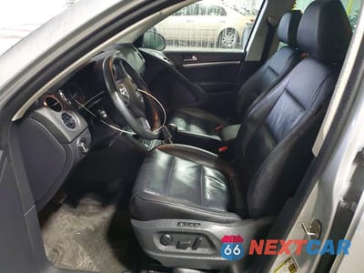Zdjęcie 7 z 12 samochodu: 2012 VOLKSWAGEN TIGUAN S VIN:WVGBV7AX9CW535260 - miniatura