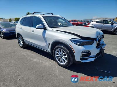 Czwarte zdjęcie samochodu z boku: 2019 BMW X5 XDRIVE40I VIN:5UXCR6C58KLL03962 - miniatura