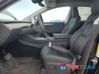 Zdjęcie 7 z 12 samochodu: 2025 TESLA MODEL Y VIN:7SAYGDEE9SA369468 - miniatura