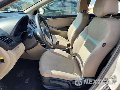 Zdjęcie 7 z 12 samochodu: 2016 HYUNDAI ACCENT SE VIN:KMHCT4AEXGU030384 - miniatura