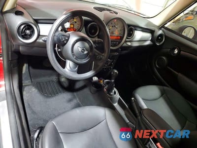 Zdjęcie 8 z 13 samochodu: 2013 MINI COOPER VIN:WMWSU3C53DT683013 - miniatura