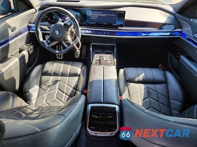 Zdjęcie 8 z 12 samochodu: 2024 BMW 740 I VIN:WBA23EH08RCP36954 - miniatura