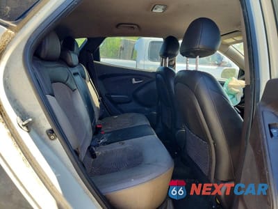 Zdjęcie 11 z 13 samochodu: 2011 HYUNDAI TUCSON GLS VIN:KM8JU3AC9BU287168 - miniatura