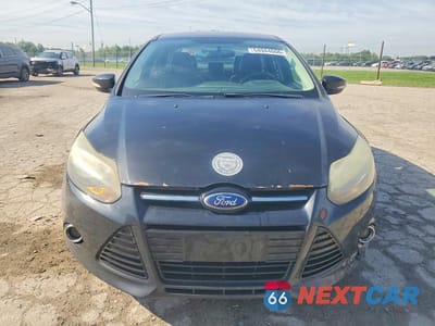 Piąte zdjęcie samochodu w środku: 2013 FORD FOCUS TITANIUM VIN:1FADP3J26DL276207 - miniatura