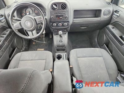 Zdjęcie 8 z 13 samochodu: 2011 JEEP COMPASS SPORT VIN:1J4NF1FB2BD159093 - miniatura