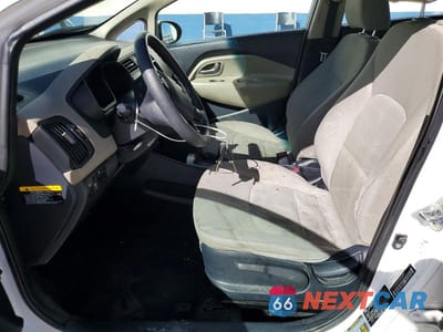 Zdjęcie 7 z 12 samochodu: 2014 KIA RIO VIN:KNADM4A33E6361682 - miniatura