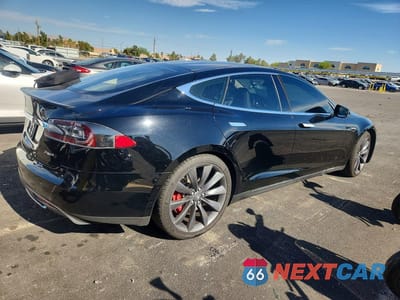 Trzecie zdjęcie samochodu z tyłu: 2014 TESLA MODEL S VIN:5YJSA1H16EFP37530 - miniatura