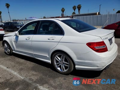Drugie zdjęcie samochodu z przodu: 2014 MERCEDES-BENZ C 250 VIN:WDDGF4HB7EA953175 - miniatura